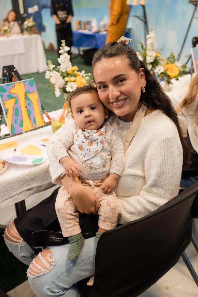 Attendee at Medela's paint and pump event